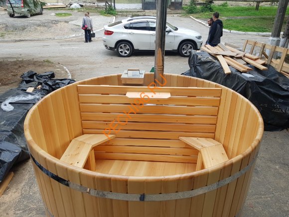 Уличная купель Фурако НКЗ с внутренней печью круглая из кедра