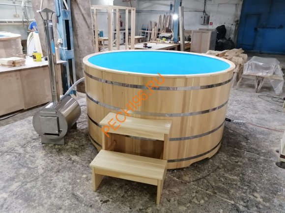 Фурако НКЗ с наружной печью круглая из кедра с пластиковой вставкой