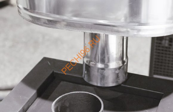 Бак на трубе УМК D130 мм, нержавейка АISI 439 0,8 мм 60 л Бак на трубе УМК D130 мм, нержавейка АISI 439 0,8 мм 60 л