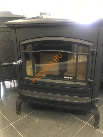 Чугунная печь-камин Hergom Shelburne, черная