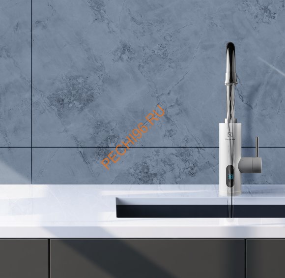 Водонагреватель Electrolux проточный Taptronic 3,3 кВт